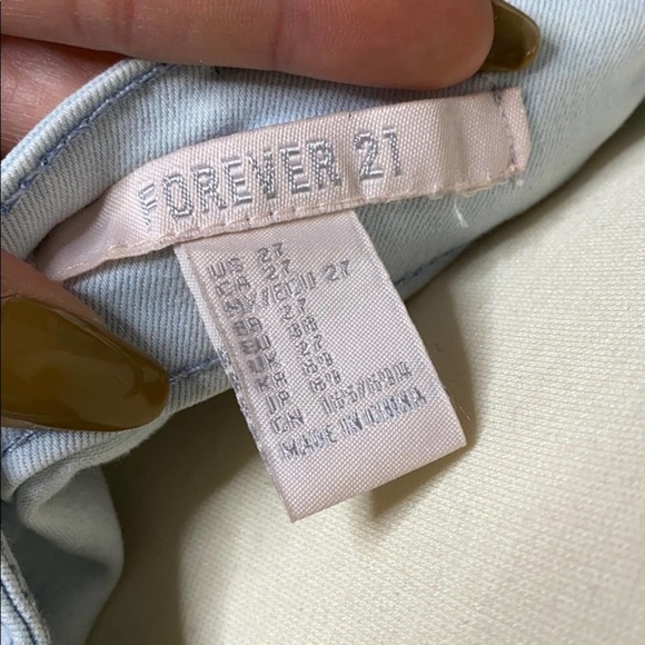 light wash stretchy high waisted jeans, size 27 - Picture 3 of 3